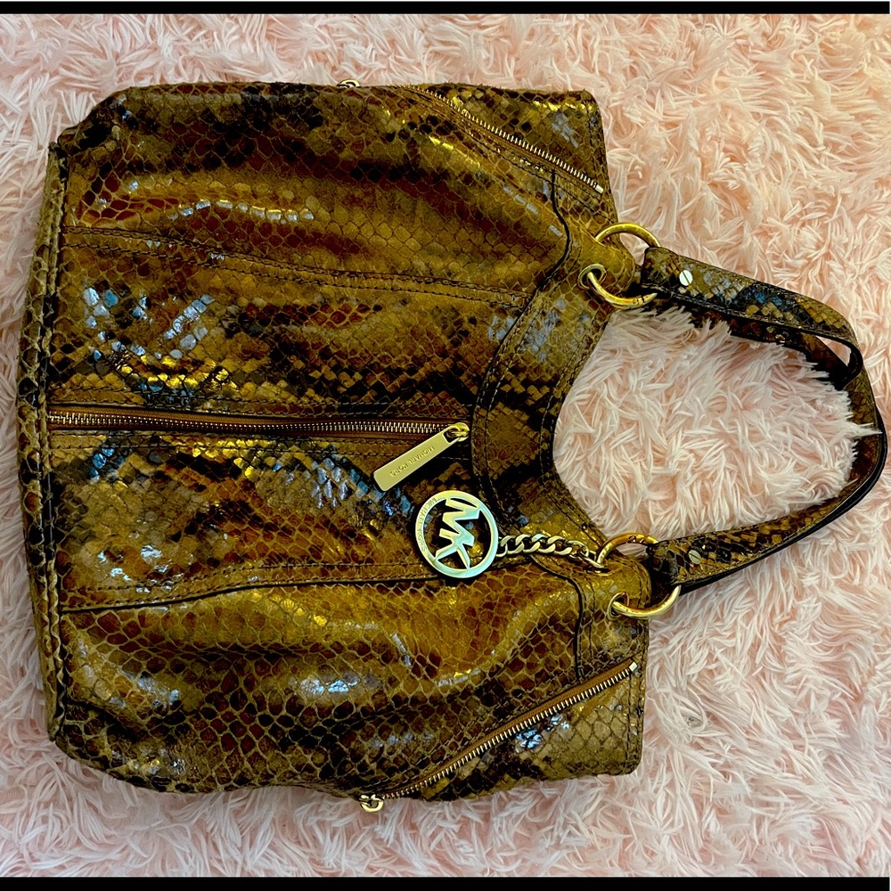 Snacks skin Michael Kors shoulder bag